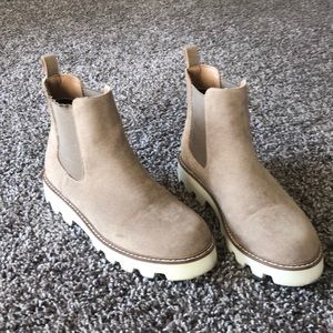 Womens Boots